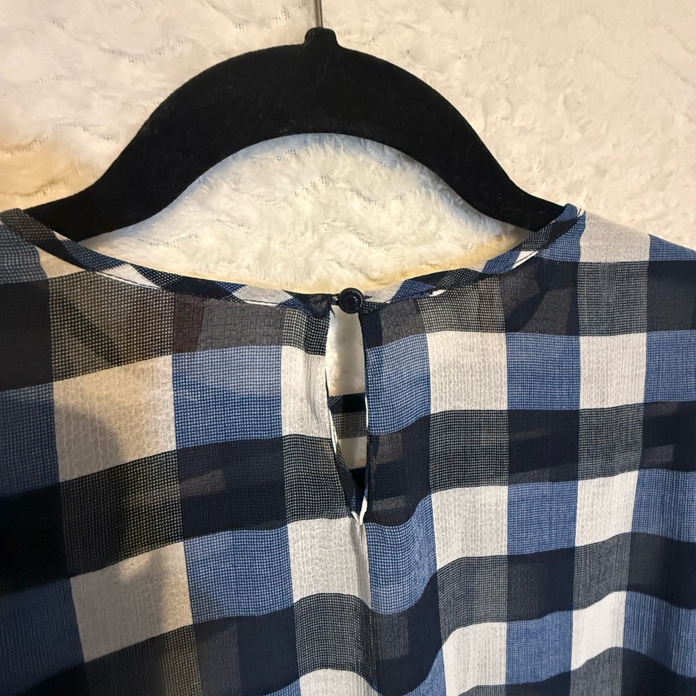 Scotch & Soda Navy and White Plaid Blouse. Size medium. So runway! Absolutely 🔥 - Picture 9 of 10